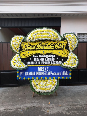 Papan Bunga Duka di Kebun Sari