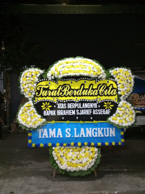 Papan Bunga Duka di Kebun Sari